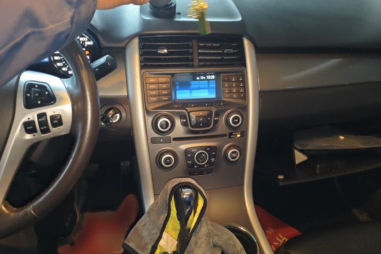 Used Ford Edge 2012 2.0T Elite Edition Audio And AC Panel