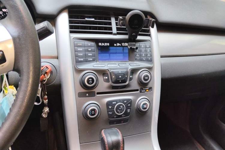 Used Ford Edge 2012 2.0T Elite Edition Audio And AC Panel