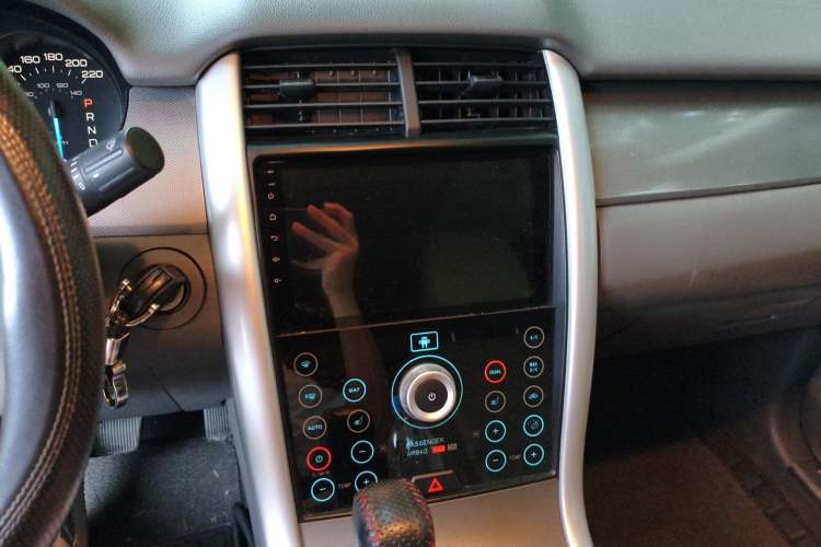 Used Ford Edge 2012 2.0T Elite Sunroof Edition Audio And AC Panel