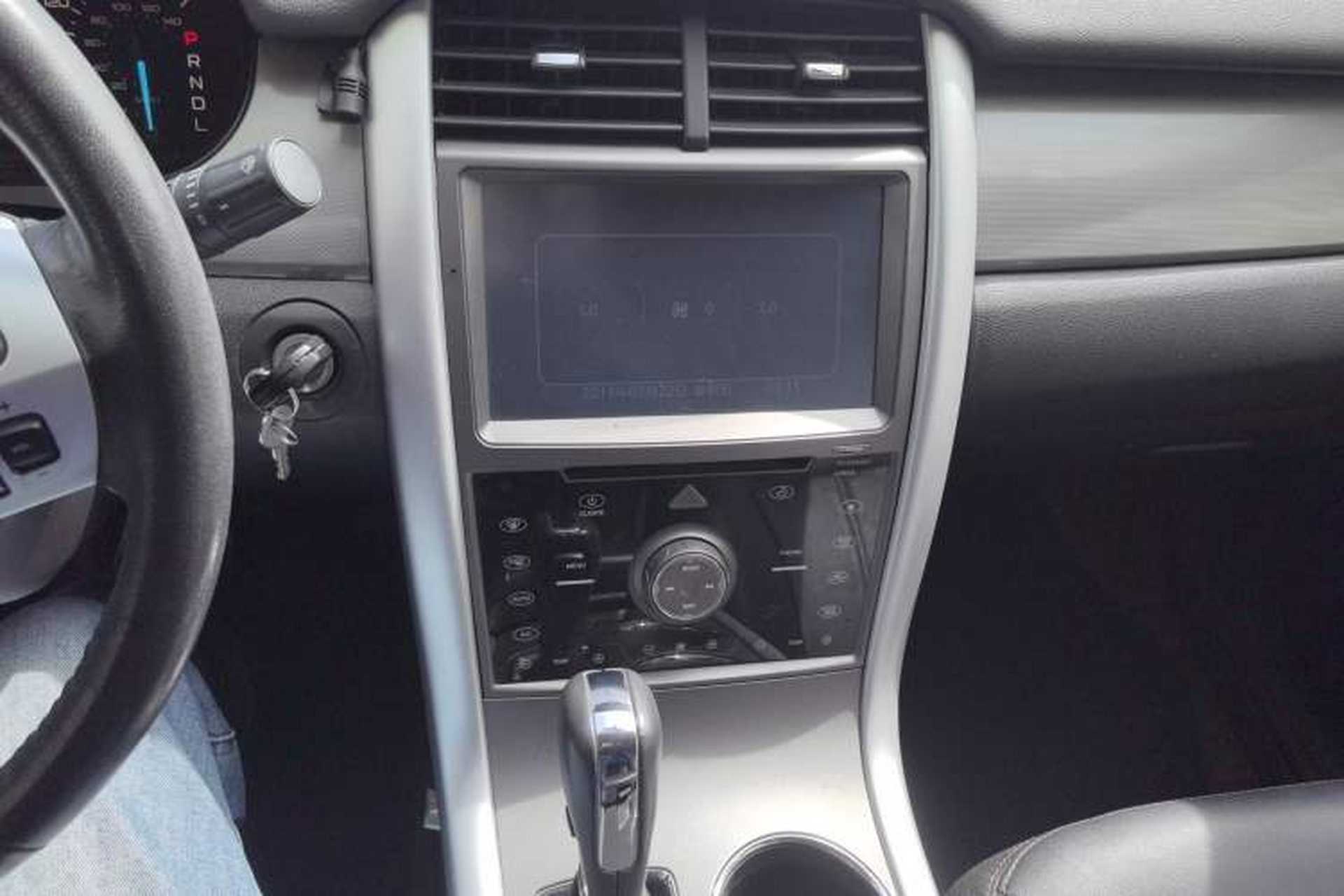 Used Ford Edge 2012 2.0T Elite Edition Audio And AC Panel