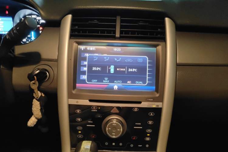 Used Ford Edge 2012 2.0T Elite Sunroof Edition Audio And AC Panel