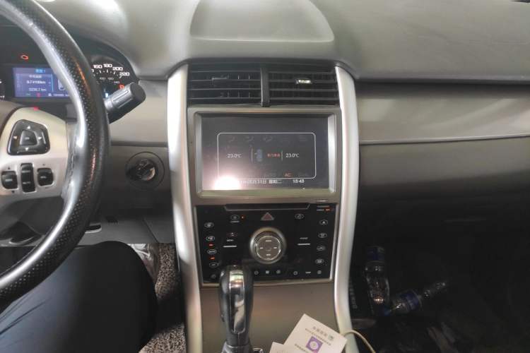 Used Ford Edge 2012 2.0T Elite Sunroof Edition Audio And AC Panel