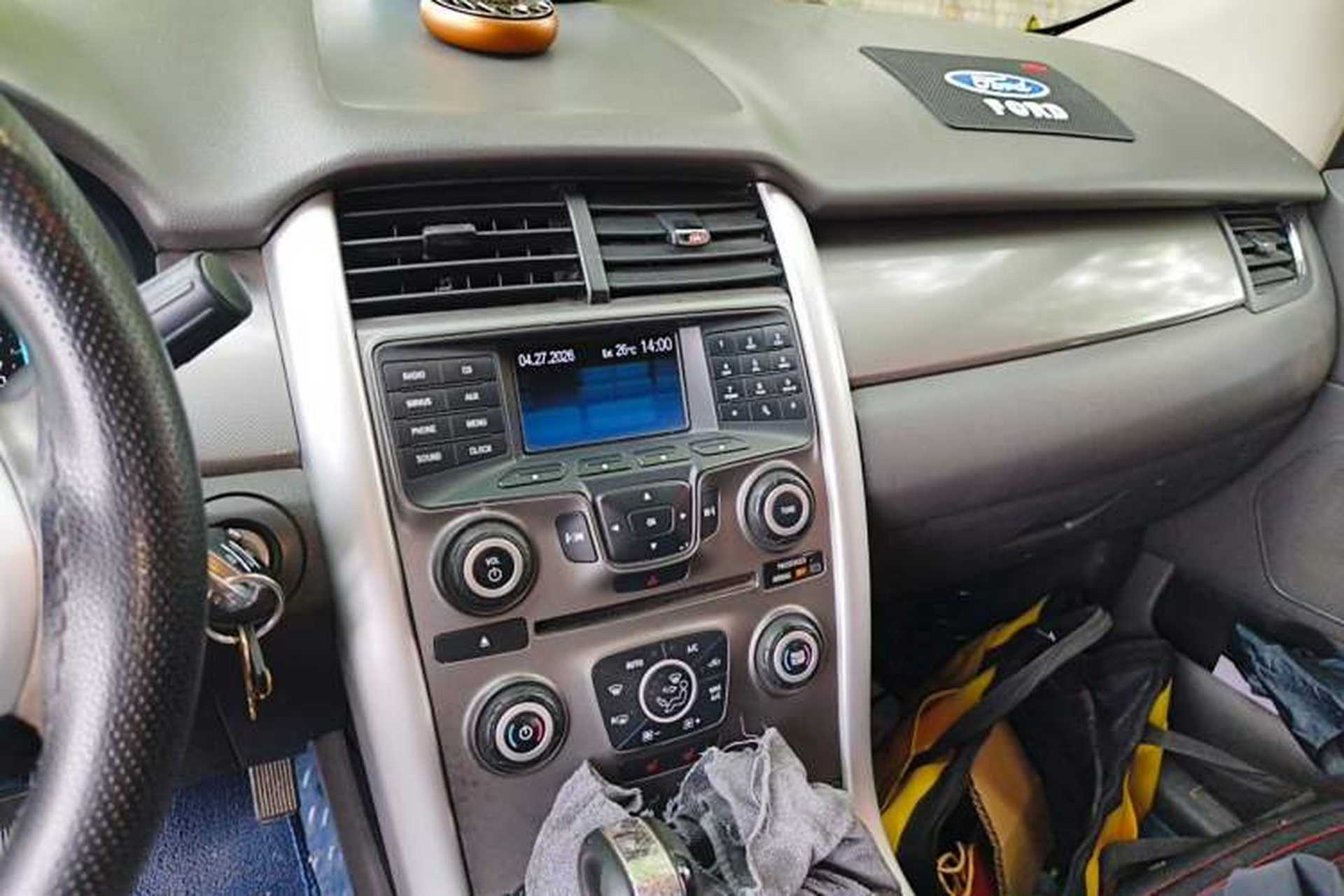 Used Ford Edge 2012 2.0T Elite Sunroof Edition Audio And AC Panel
