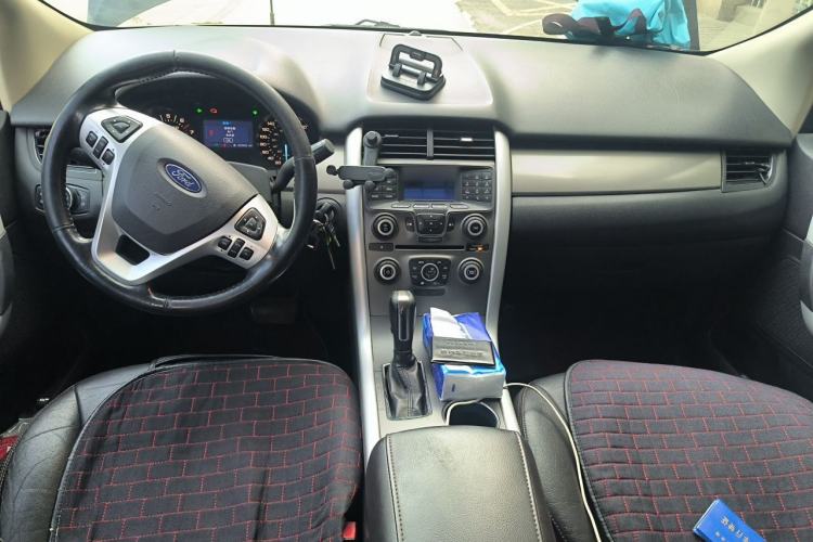Used Ford Edge 2012 2.0T Elite Sunroof Edition Center Console