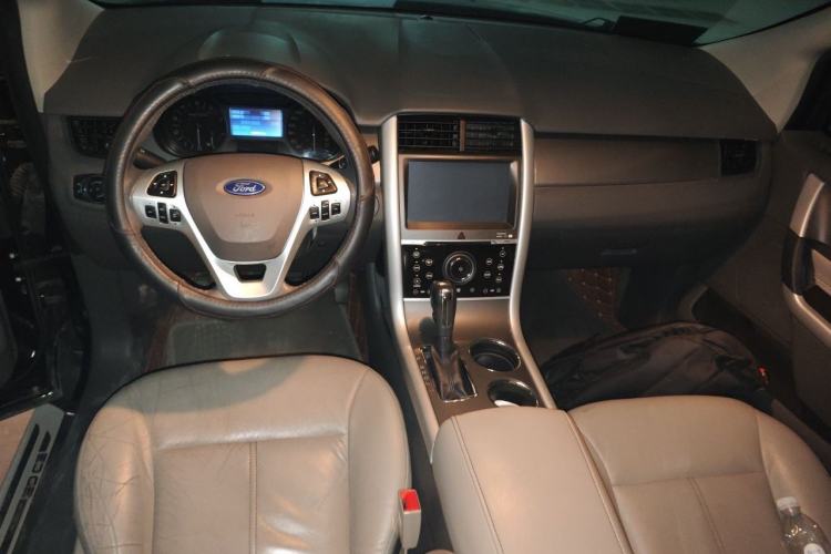 Used Ford Edge 2012 2.0T Elite Edition Center Console