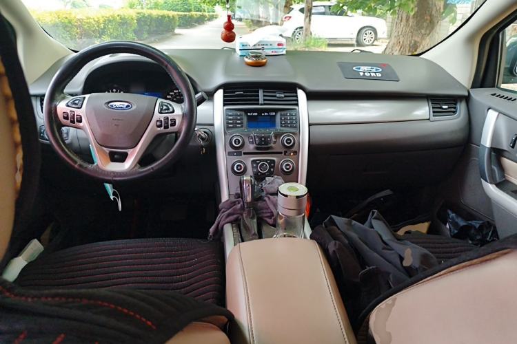 Used Ford Edge 2012 2.0T Elite Sunroof Edition Center Console