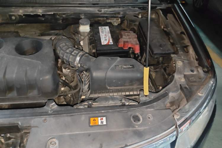 Used Ford Edge 2012 2.0T Elite Sunroof Edition Engine Bay Left