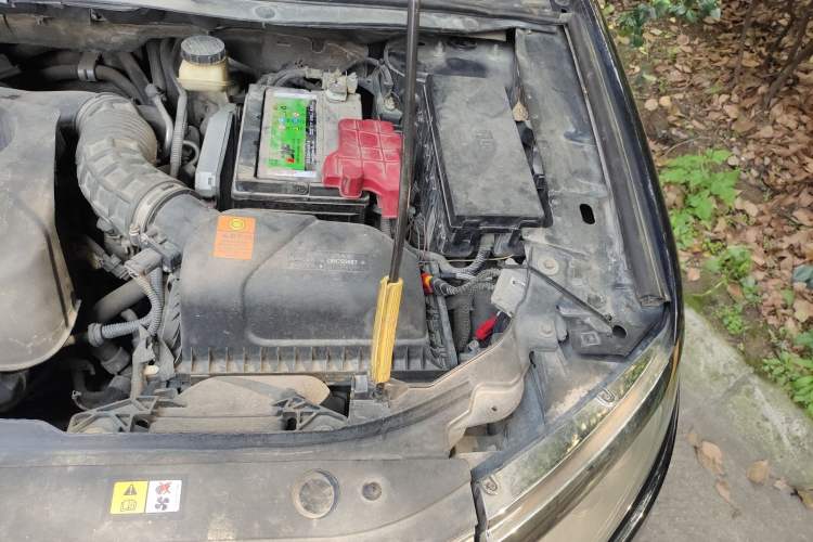 Used Ford Edge 2012 2.0T Elite Sunroof Edition Engine Bay Left