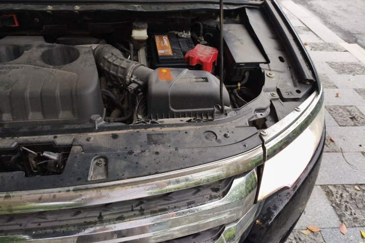 Used Ford Edge 2012 2.0T Elite Sunroof Edition Engine Bay Left