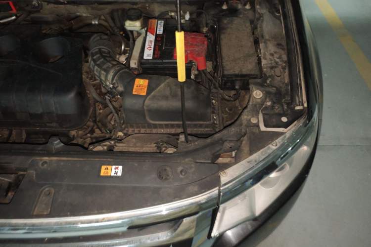Used Ford Edge 2012 2.0T Elite Edition Engine Bay Left