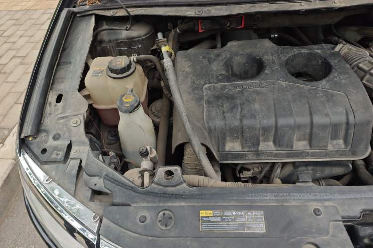 Used Ford Edge 2012 2.0T Elite Edition Engine Bay Right