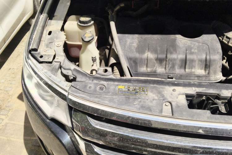 Used Ford Edge 2012 2.0T Elite Sunroof Edition Engine Bay Right