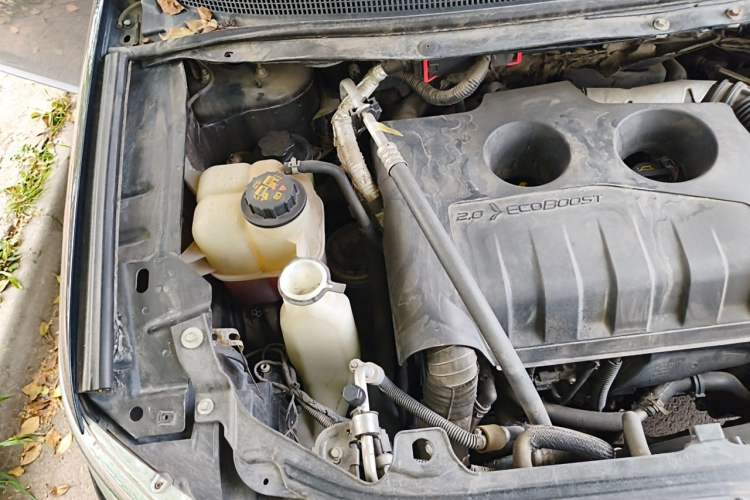 Used Ford Edge 2012 2.0T Elite Sunroof Edition Engine Bay Right