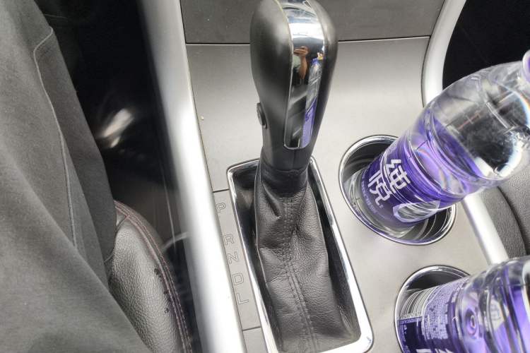 Used Ford Edge 2012 2.0T Elite Sunroof Edition Gear Lever