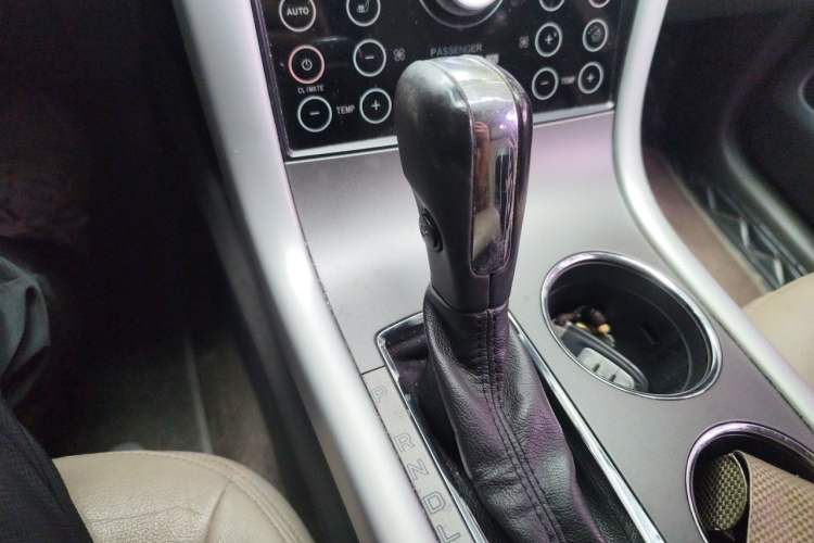 Used Ford Edge 2012 2.0T Elite Edition Gear Lever