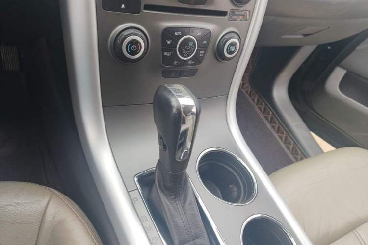 Used Ford Edge 2012 2.0T Elite Sunroof Edition Gear Lever