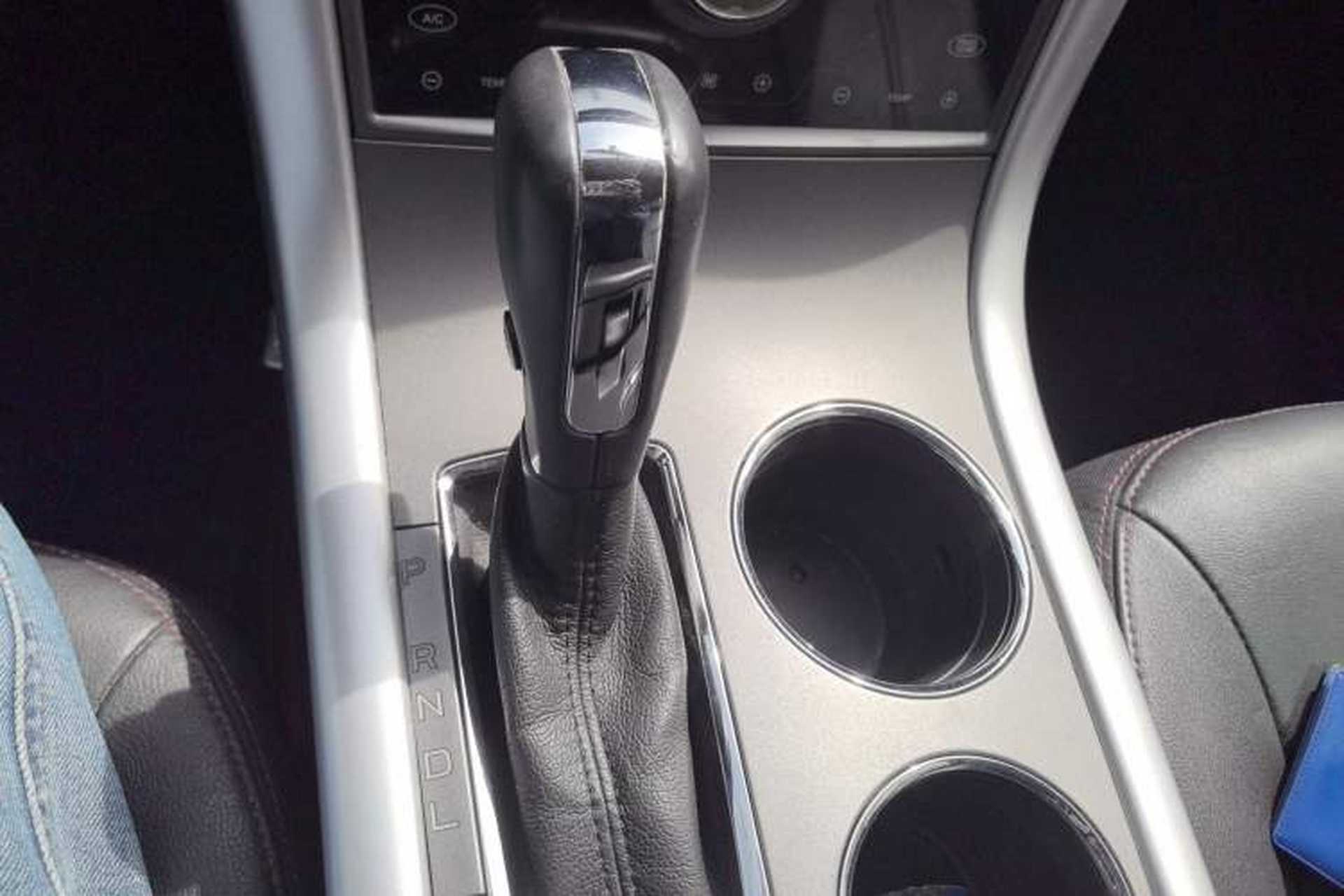 Used Ford Edge 2012 2.0T Elite Edition Gear Lever