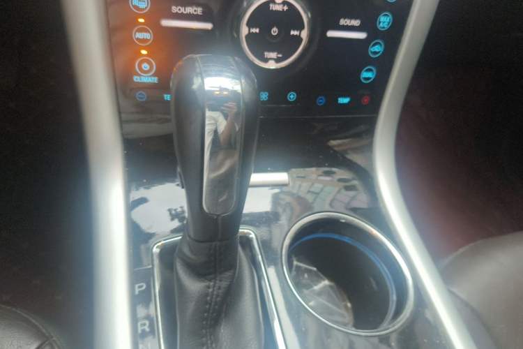 Used Ford Edge 2012 2.0T Zunrui Trim Gear Lever