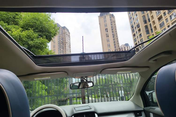 Used Ford Edge 2012 2.0T Elite Sunroof Edition Headliner