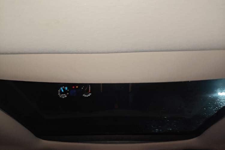 Used Ford Edge 2012 2.0T Elite Sunroof Edition Headliner