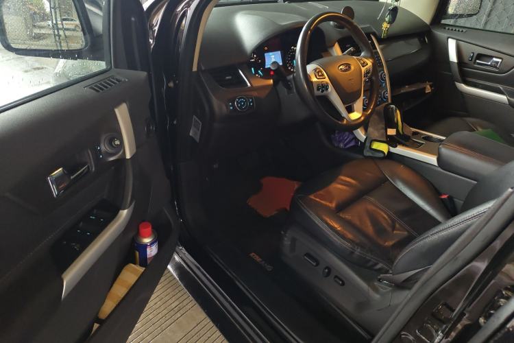 Used Ford Edge 2012 2.0T Elite Edition Interior 3