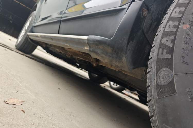Used Ford Edge 2012 2.0T Elite Sunroof Edition Left Side Sill