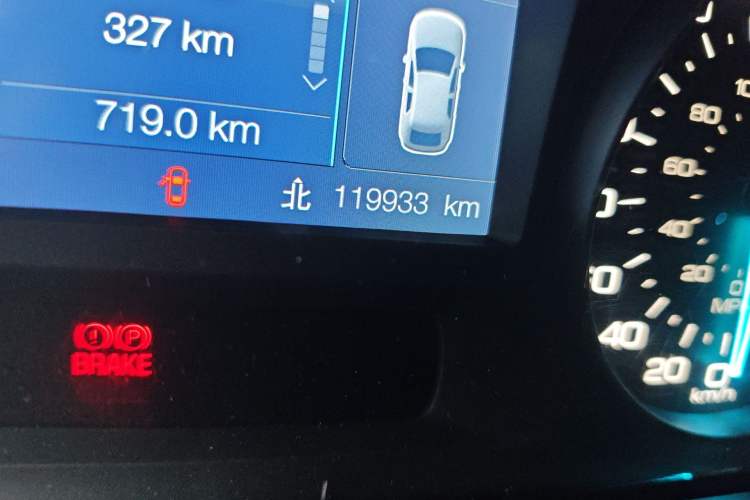 Used Ford Edge 2012 2.0T Elite Edition Odometer Close Up