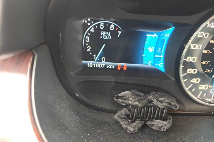 Used Ford Edge 2012 2.0T Zunrui Trim Odometer Close Up