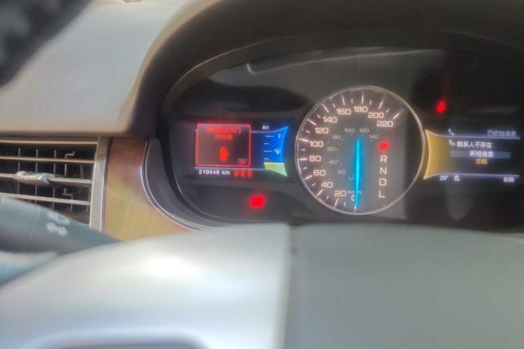 Used Ford Edge 2012 2.0T Zunrui Trim Odometer Close Up