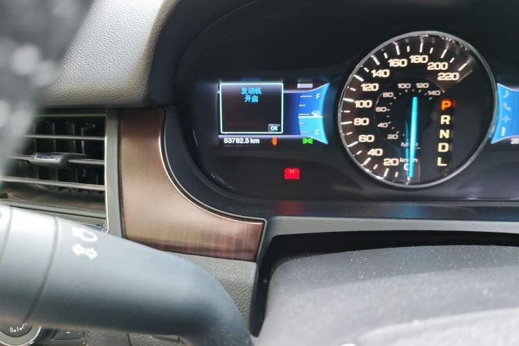 Used Ford Edge 2012 2.0T Zunrui Trim Odometer Close Up