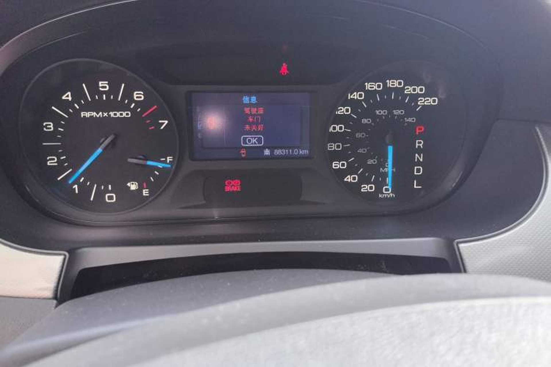 Used Ford Edge 2012 2.0T Elite Edition Odometer Close Up