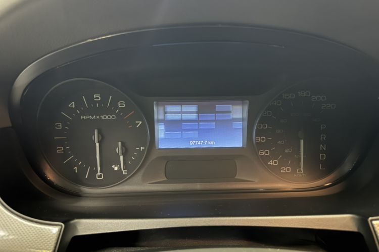 Used Ford Edge 2012 2.0T Elite Edition Odometer Close Up