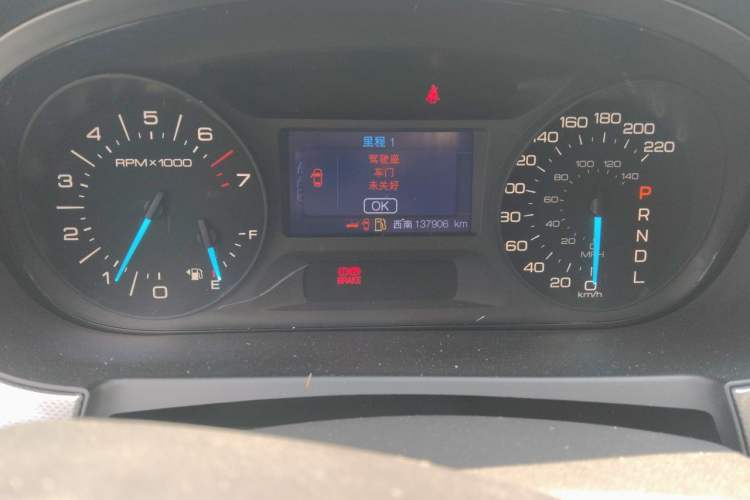 Used Ford Edge 2012 2.0T Elite Sunroof Edition Odometer Close Up