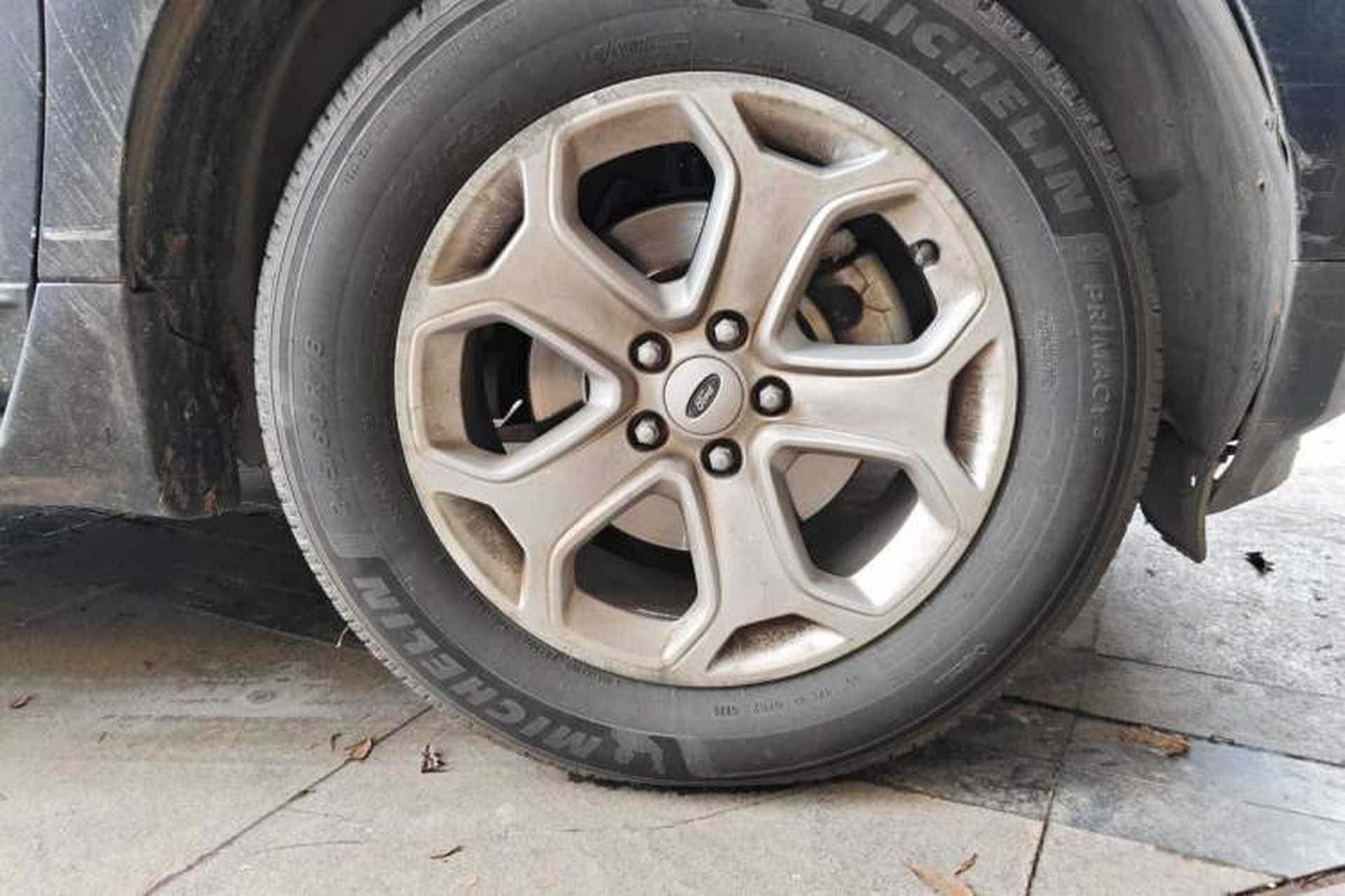 Used Ford Edge 2012 2.0T Elite Sunroof Edition Right Front Wheel Hub