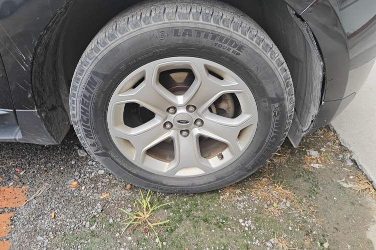 Used Ford Edge 2012 2.0T Elite Sunroof Edition Right Front Wheel Hub