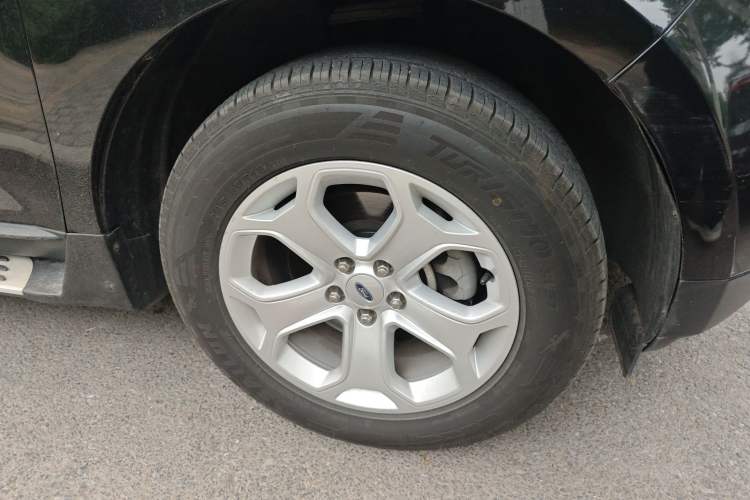 Used Ford Edge 2012 2.0T Elite Edition Right Front Wheel Hub