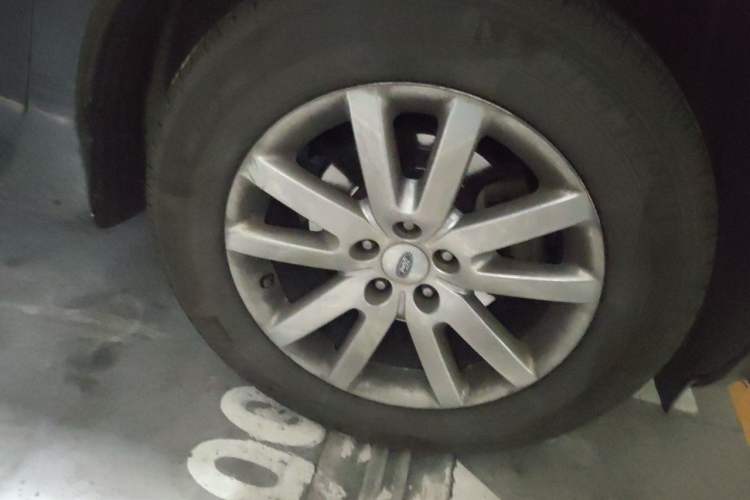 Used Ford Edge 2012 2.0T Zunrui Trim Right Front Wheel Hub