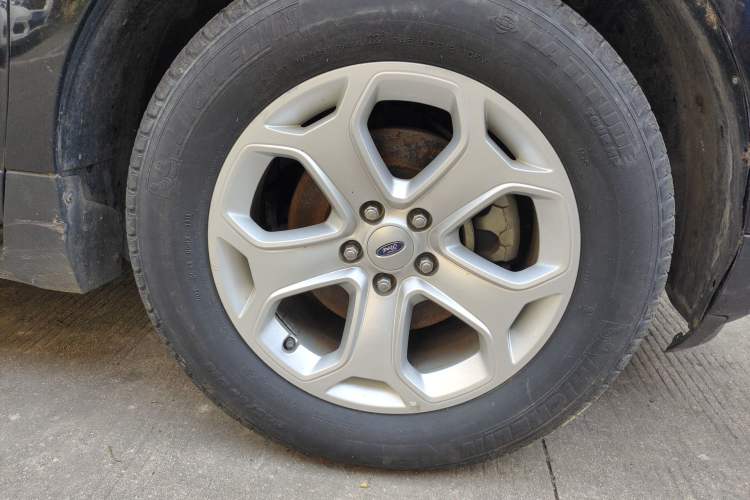Used Ford Edge 2012 2.0T Elite Sunroof Edition Right Front Wheel Hub