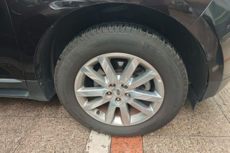 Used Ford Edge 2012 2.0T Zunrui Trim Right Front Wheel Hub