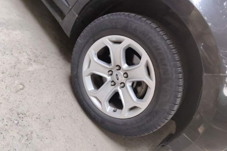 Used Ford Edge 2012 2.0T Elite Edition Right Front Wheel Hub