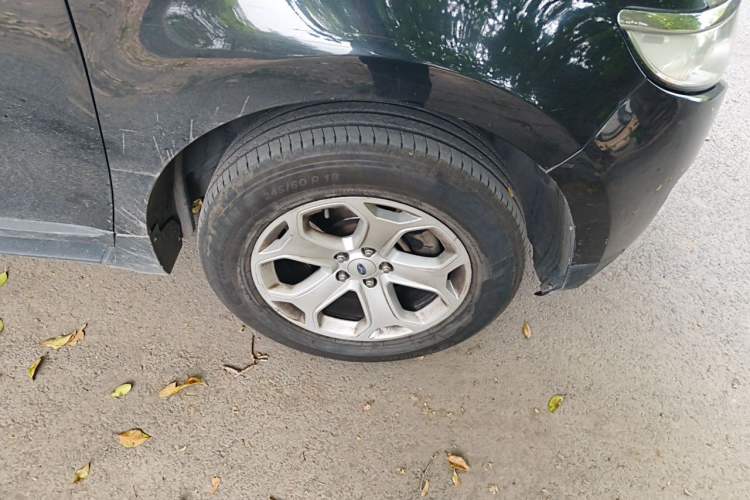 Used Ford Edge 2012 2.0T Elite Sunroof Edition Right Front Wheel Hub