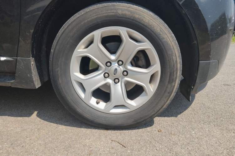 Used Ford Edge 2012 2.0T Elite Sunroof Edition Right Front Wheel Hub