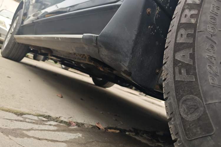 Used Ford Edge 2012 2.0T Elite Sunroof Edition Right Side Sill