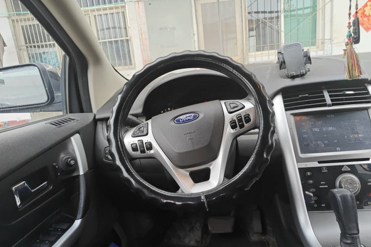 Used Ford Edge 2012 2.0T Elite Sunroof Edition Steering Wheel