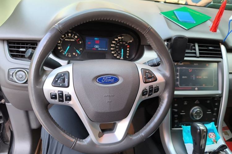 Used Ford Edge 2012 2.0T Elite Sunroof Edition Steering Wheel