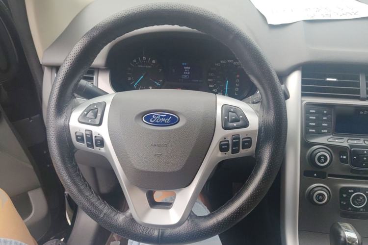 Used Ford Edge 2012 2.0T Elite Sunroof Edition Steering Wheel