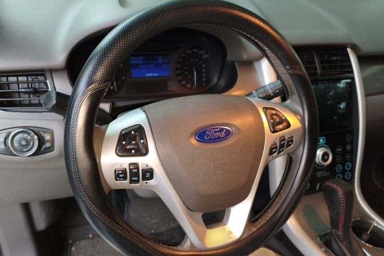 Used Ford Edge 2012 2.0T Elite Sunroof Edition Steering Wheel
