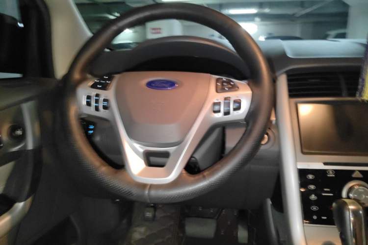 Used Ford Edge 2012 2.0T Elite Sunroof Edition Steering Wheel