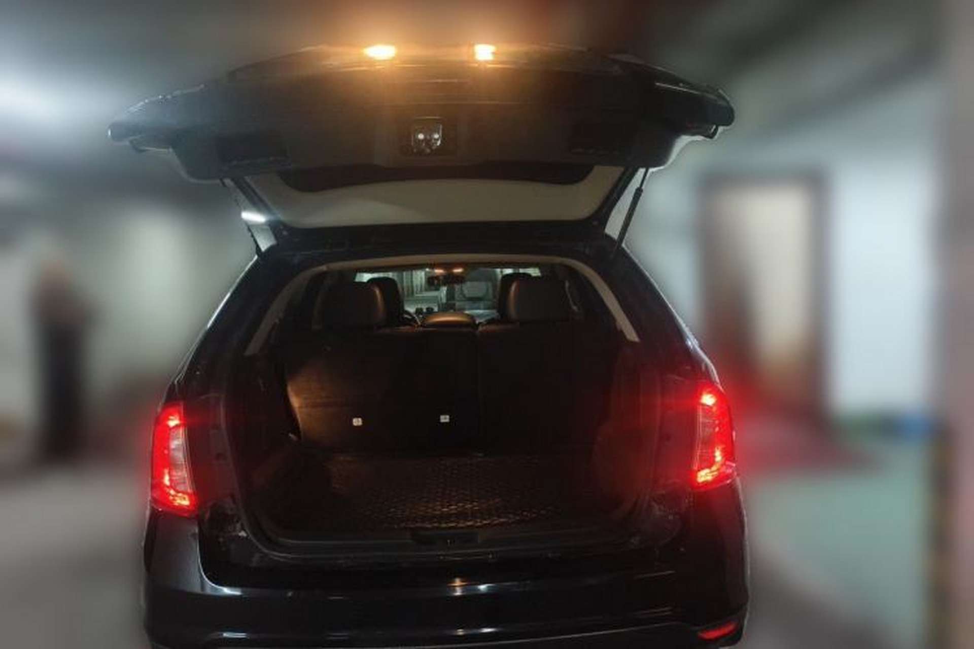 Used Ford Edge 2012 2.0T Elite Edition Trunk