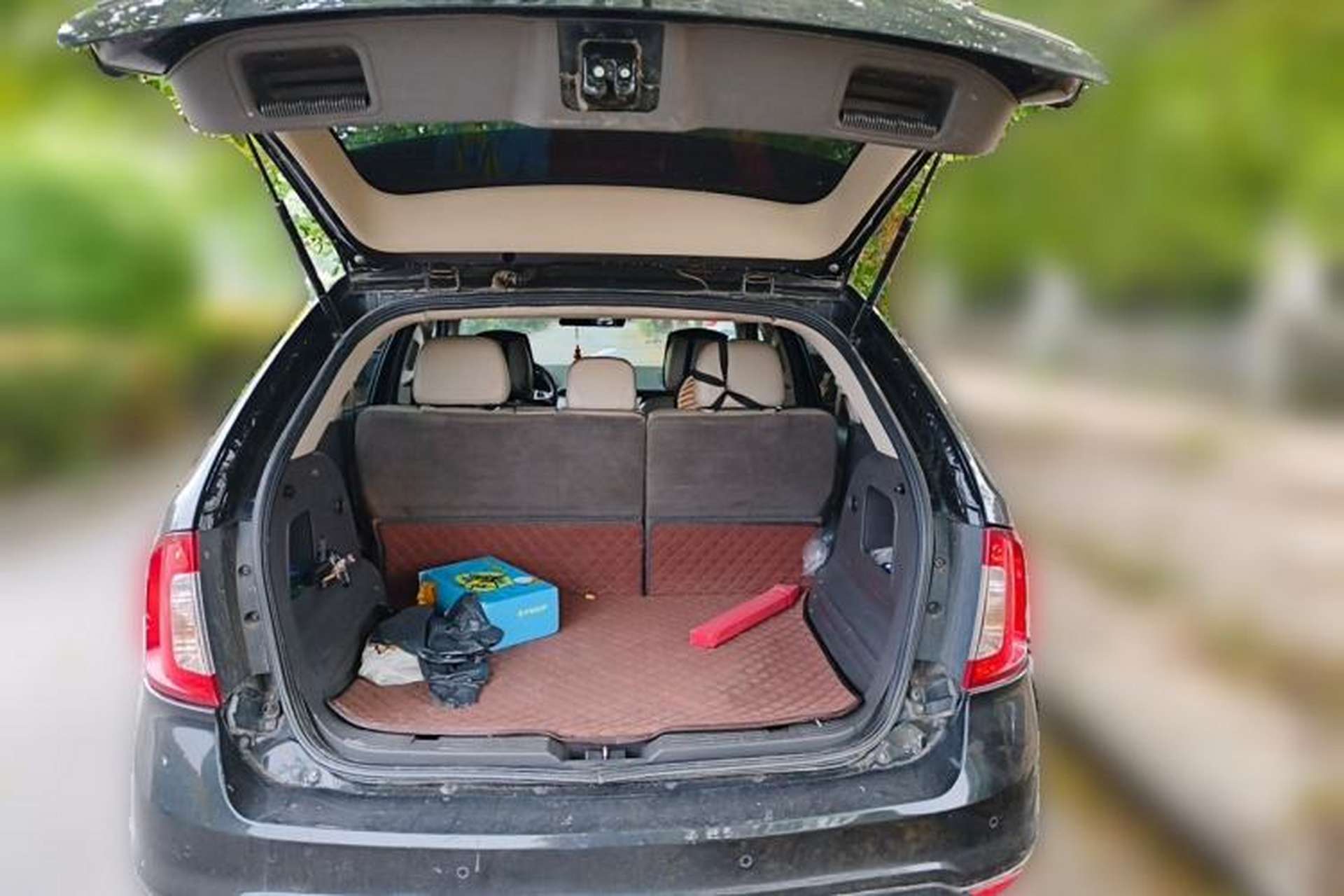 Used Ford Edge 2012 2.0T Elite Sunroof Edition Trunk